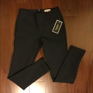 NWT Juicy Couture slimming 7/8ths legging